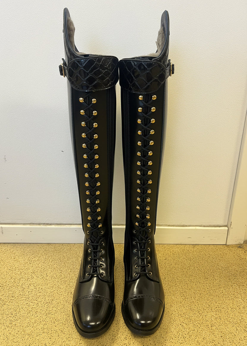 Laurel Regular Winter | Polished black/Black croco gloss | Size 38/34.5-35.5/47