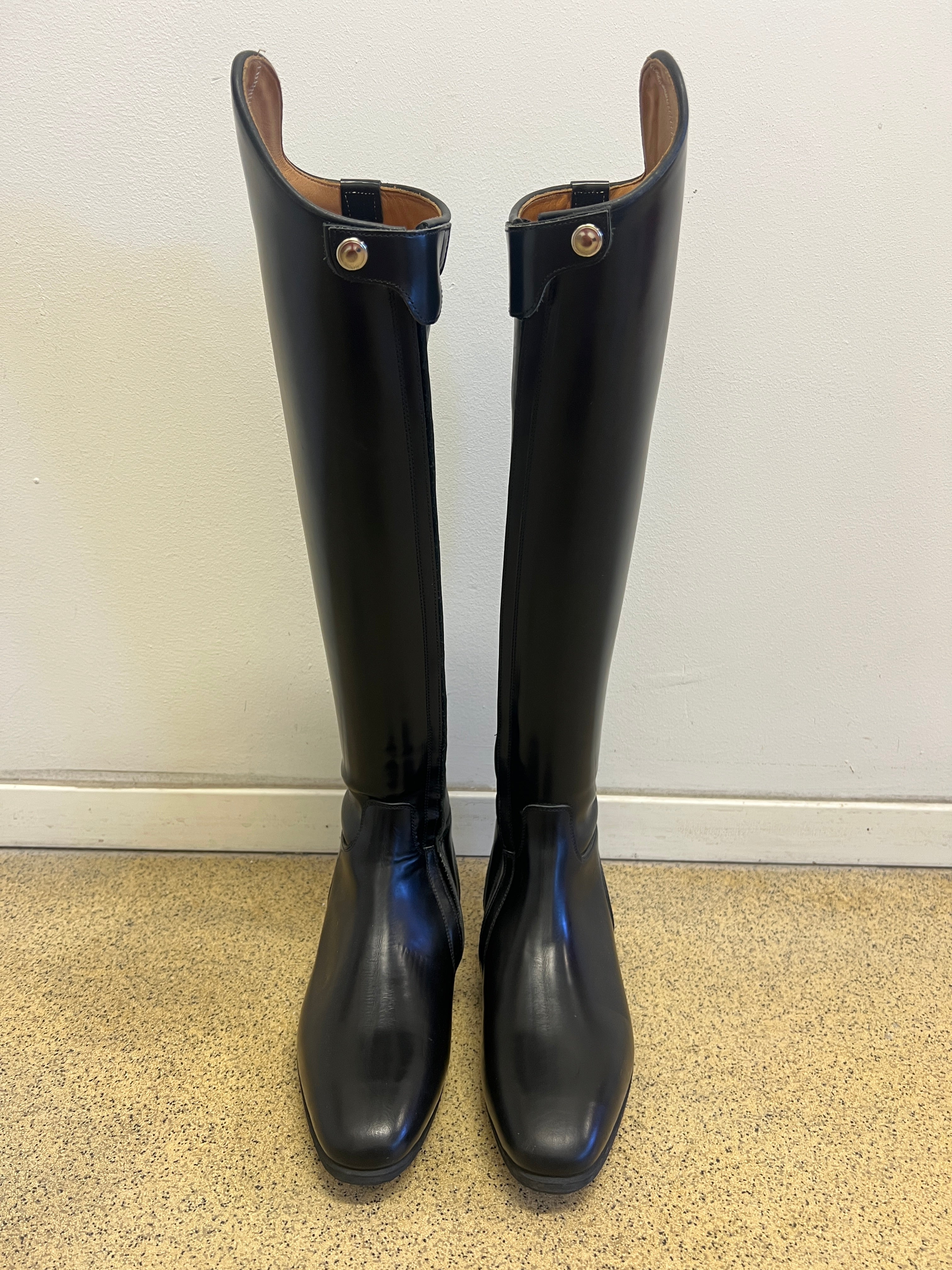 OLIVIA - Polished Black - Stl 39/34-35/48