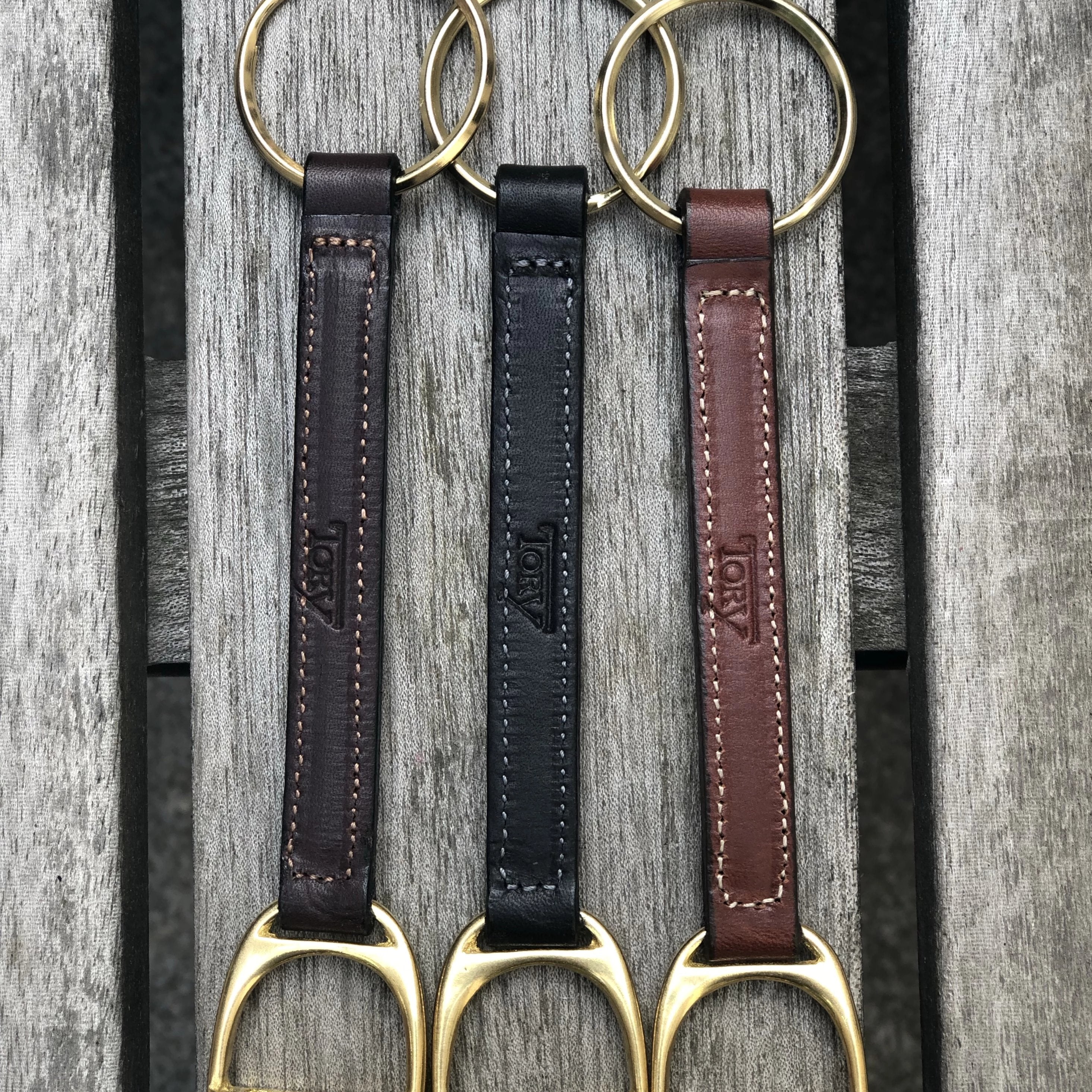 Keyring Stirrup in Havana