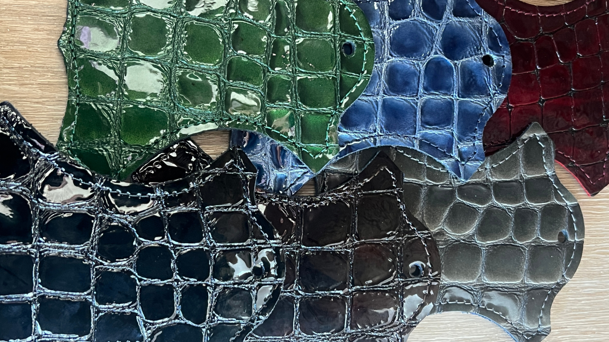 Croco gloss leather - shiny, bold and impossible to ignore