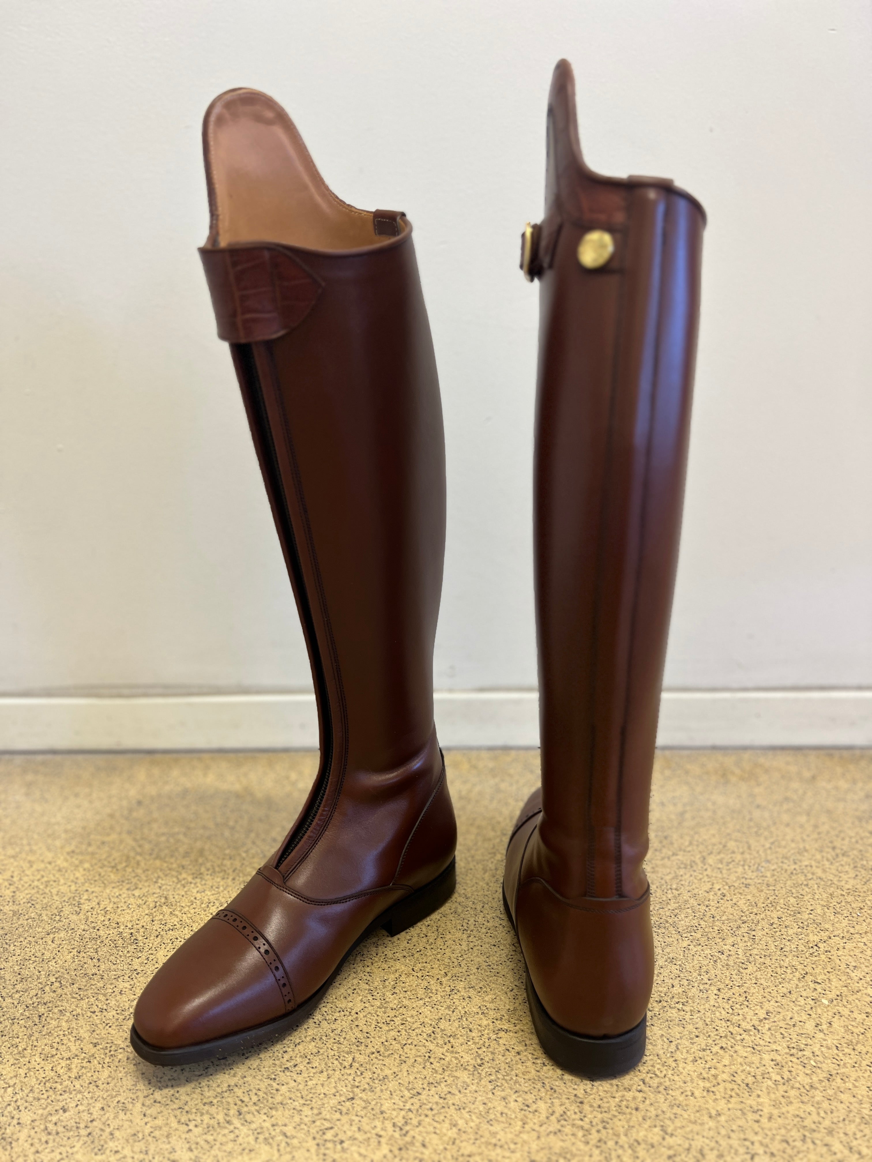 Polo - Nut Brown - Size 38/32/46
