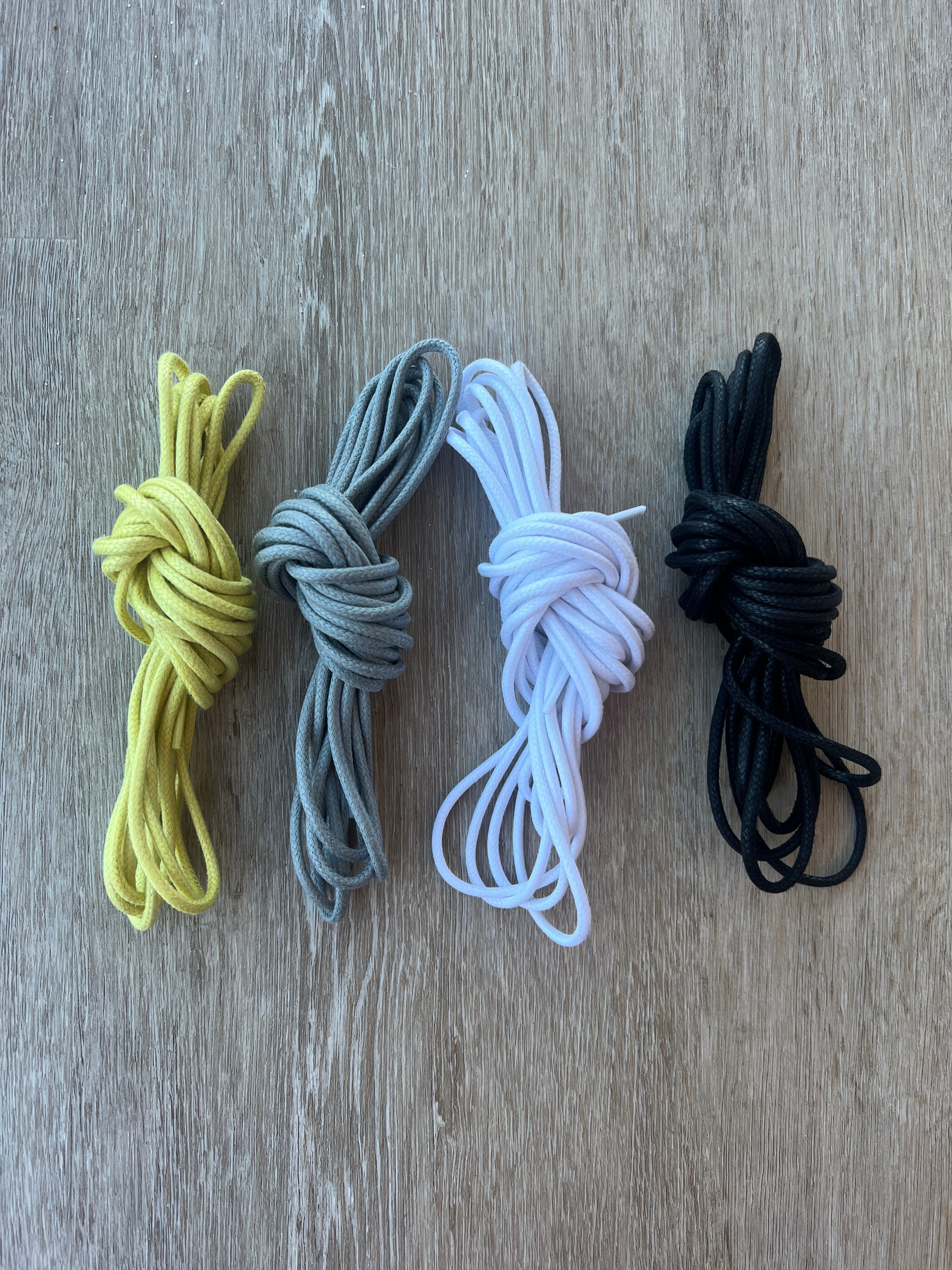 Bootlaces 240 cm Waxed Cotton Yellow