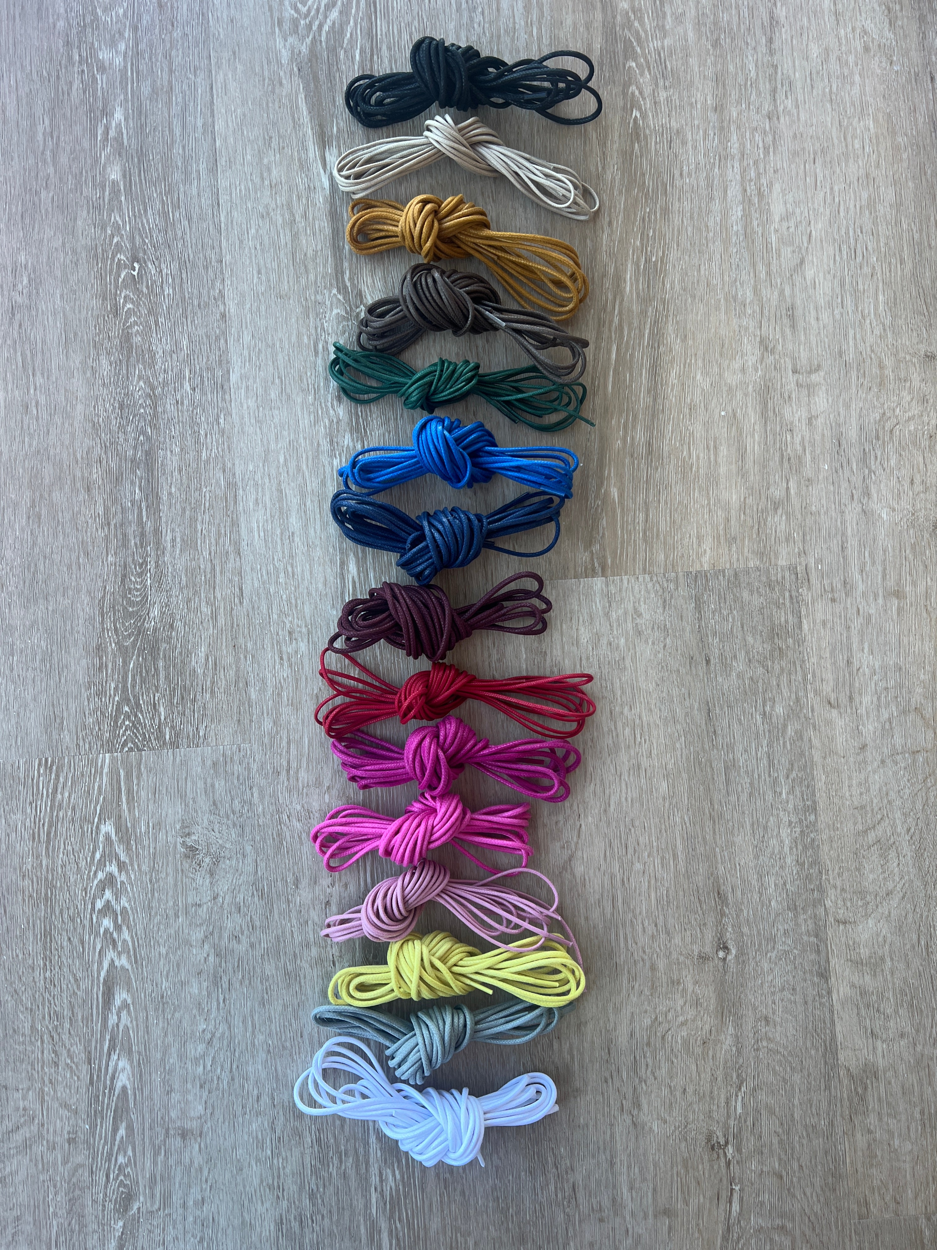 Bootlaces 240 cm Waxed Cotton Red