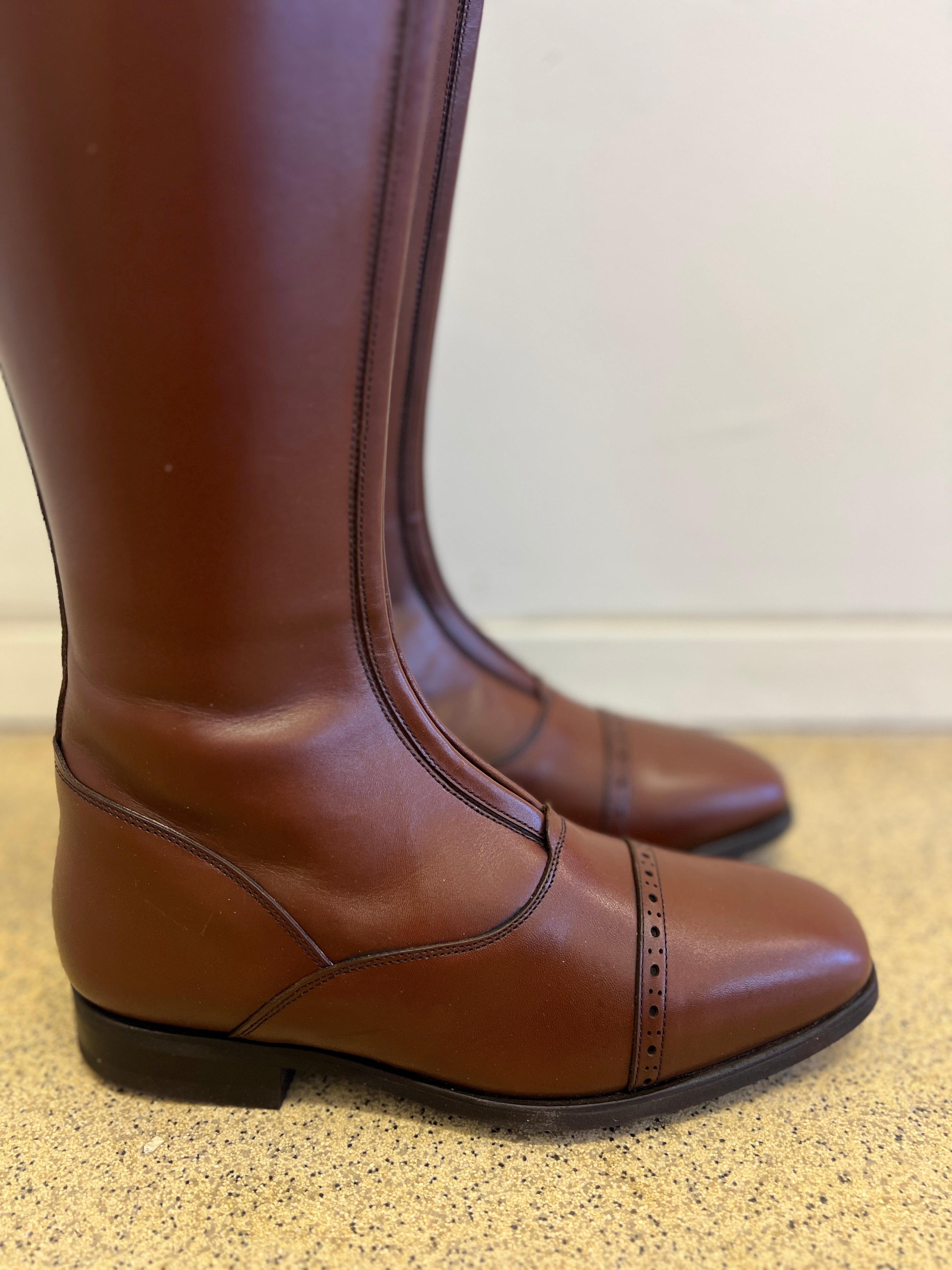 Polo - Nut Brown - Size 38/32/46