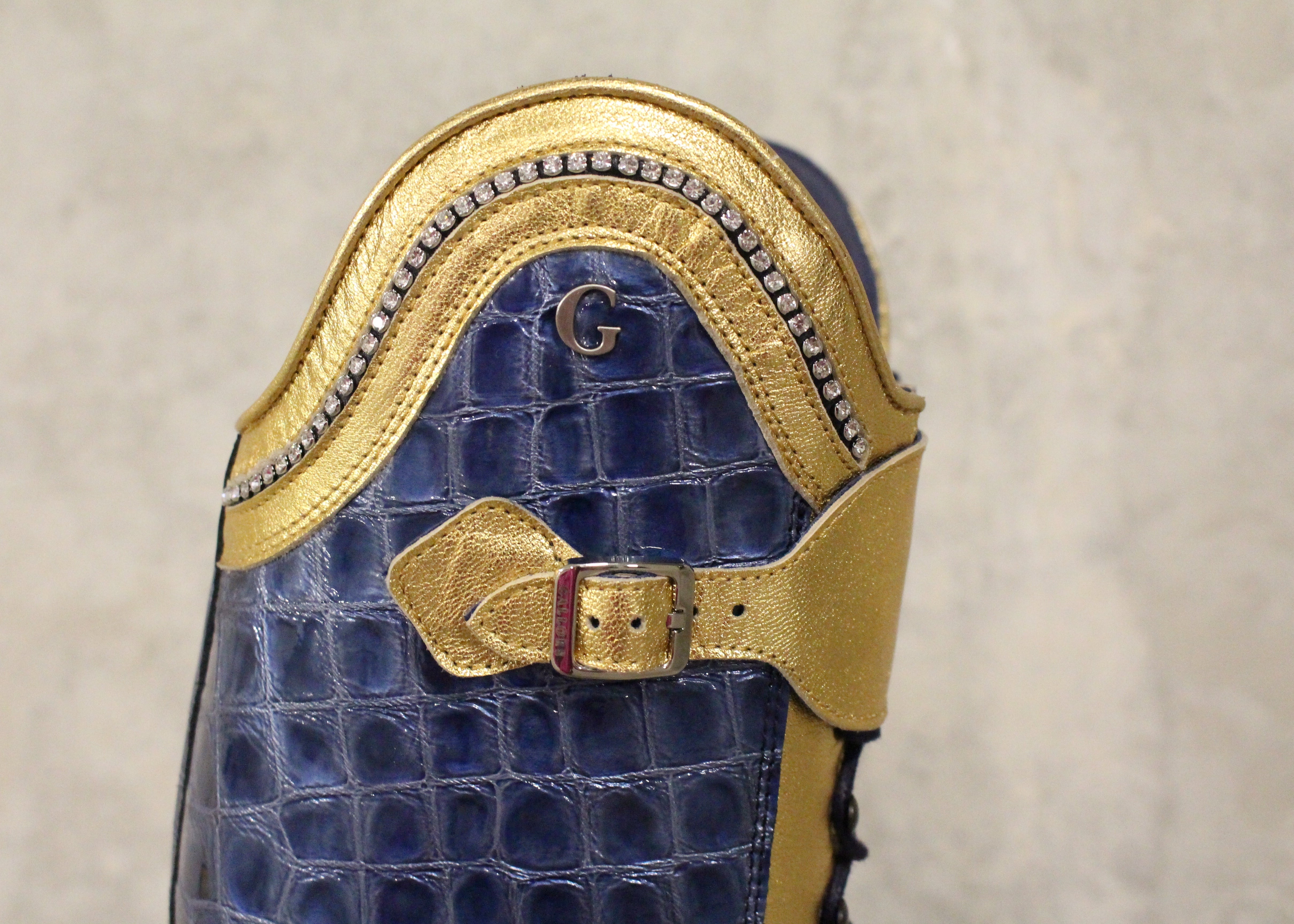 Laurel Laces Regular