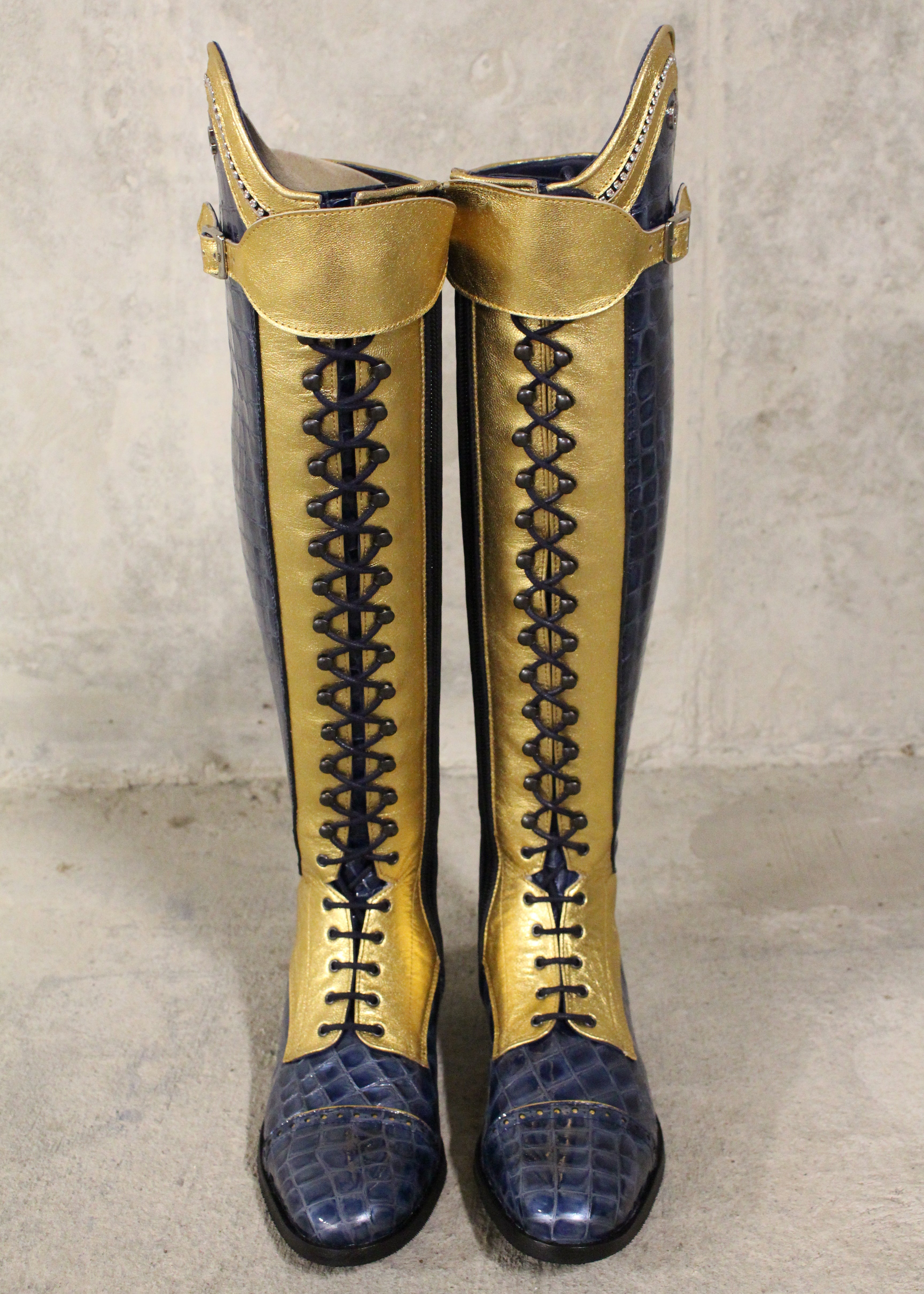 Laurel Laces Regular