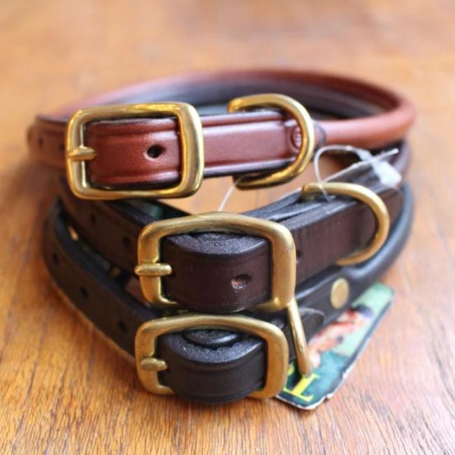 Rolled Dog Collar in Black