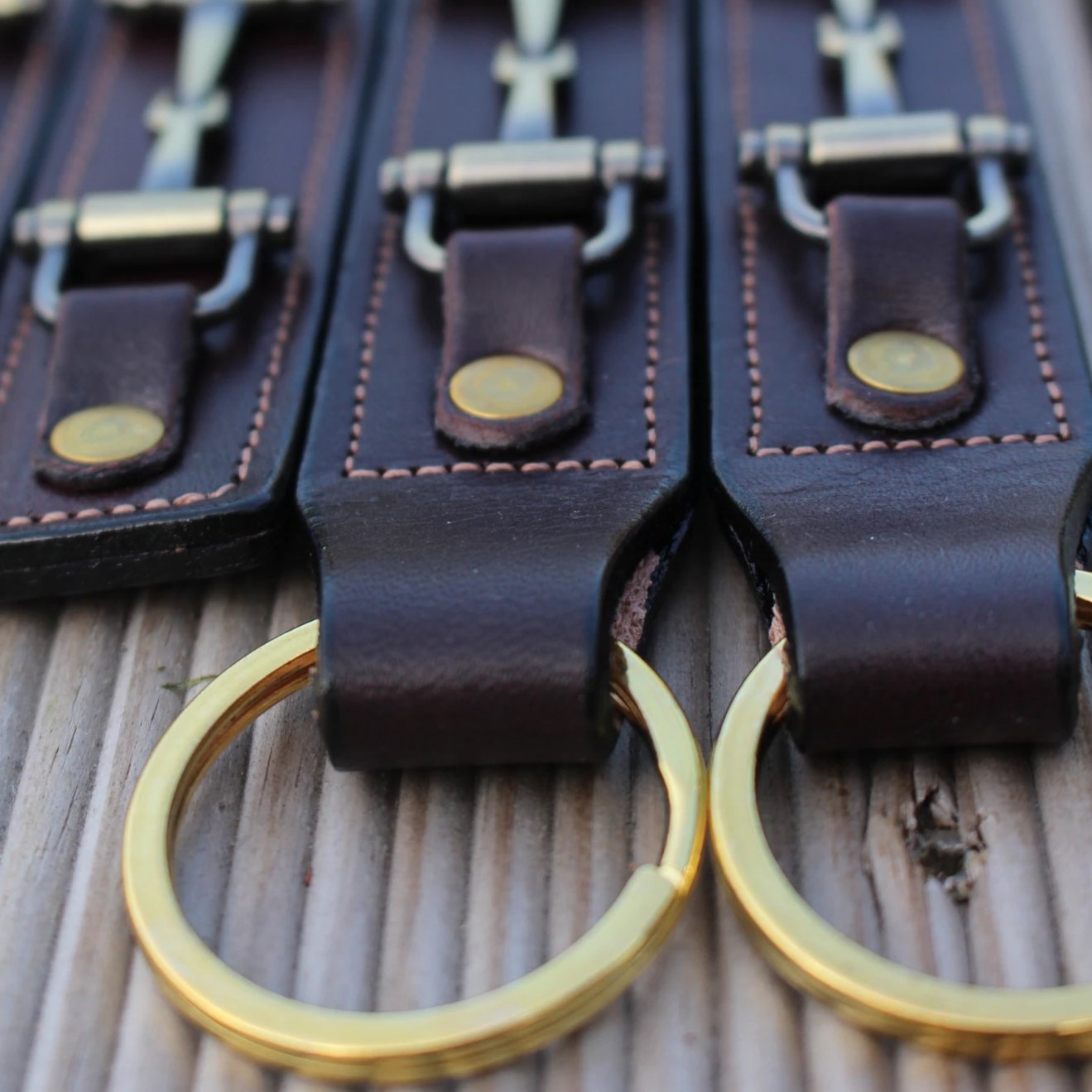 Keyring Snaffle Bit in Oakbark